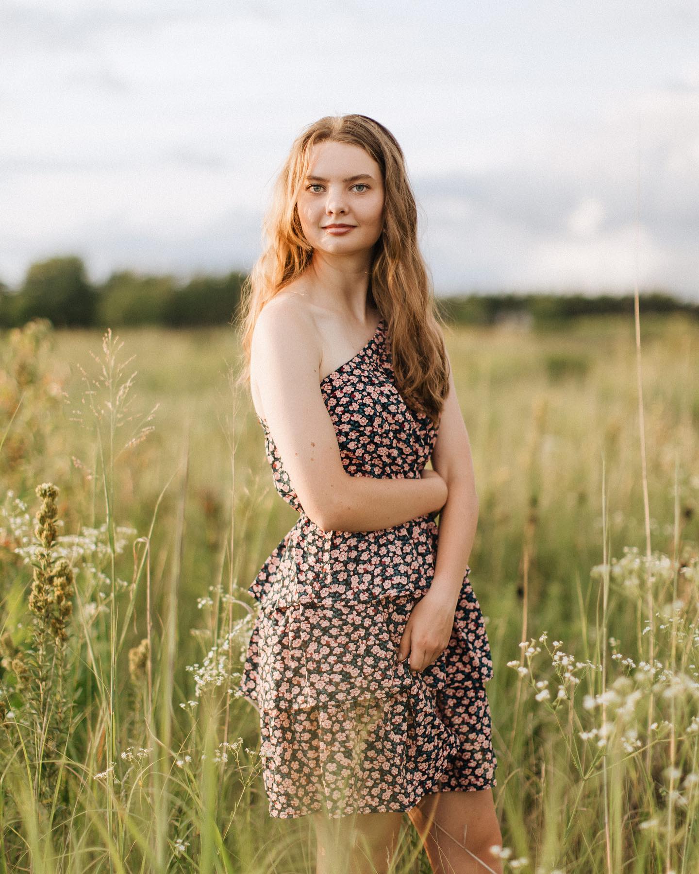 High school senior photographed by Haverlee Photography in Des Moines